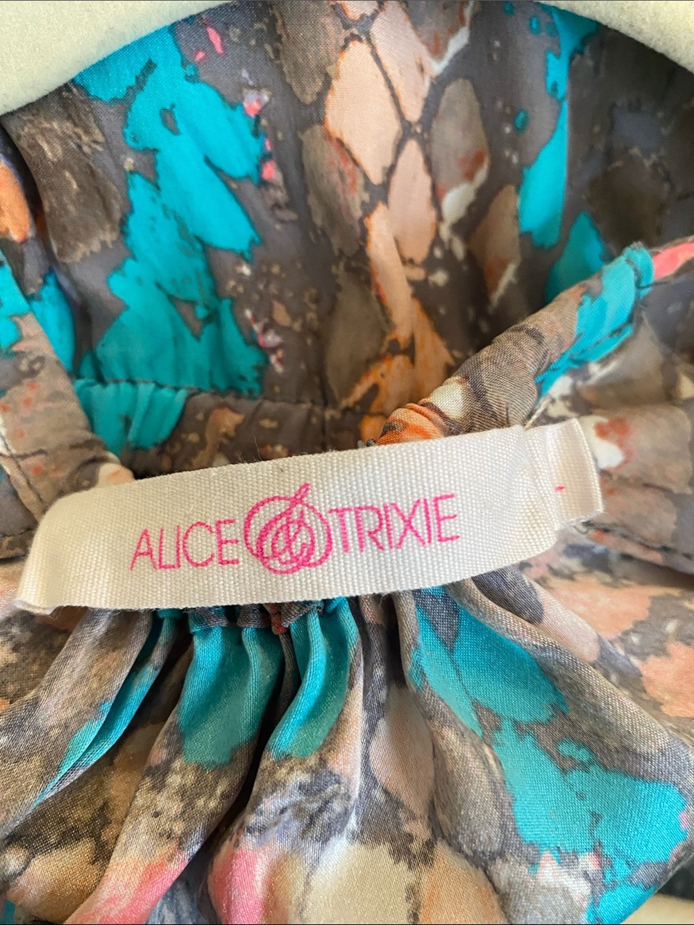 Alice & Trixie silk Coral Turquoise Miami Abstract Print Front Slit Maxi size L - Picture 9 of 14